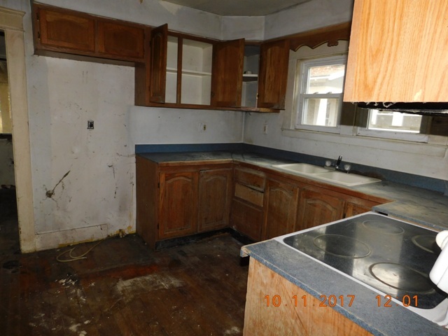 59 Jackson Avenue Rutland, VT 05701 - Photo 3 of 14