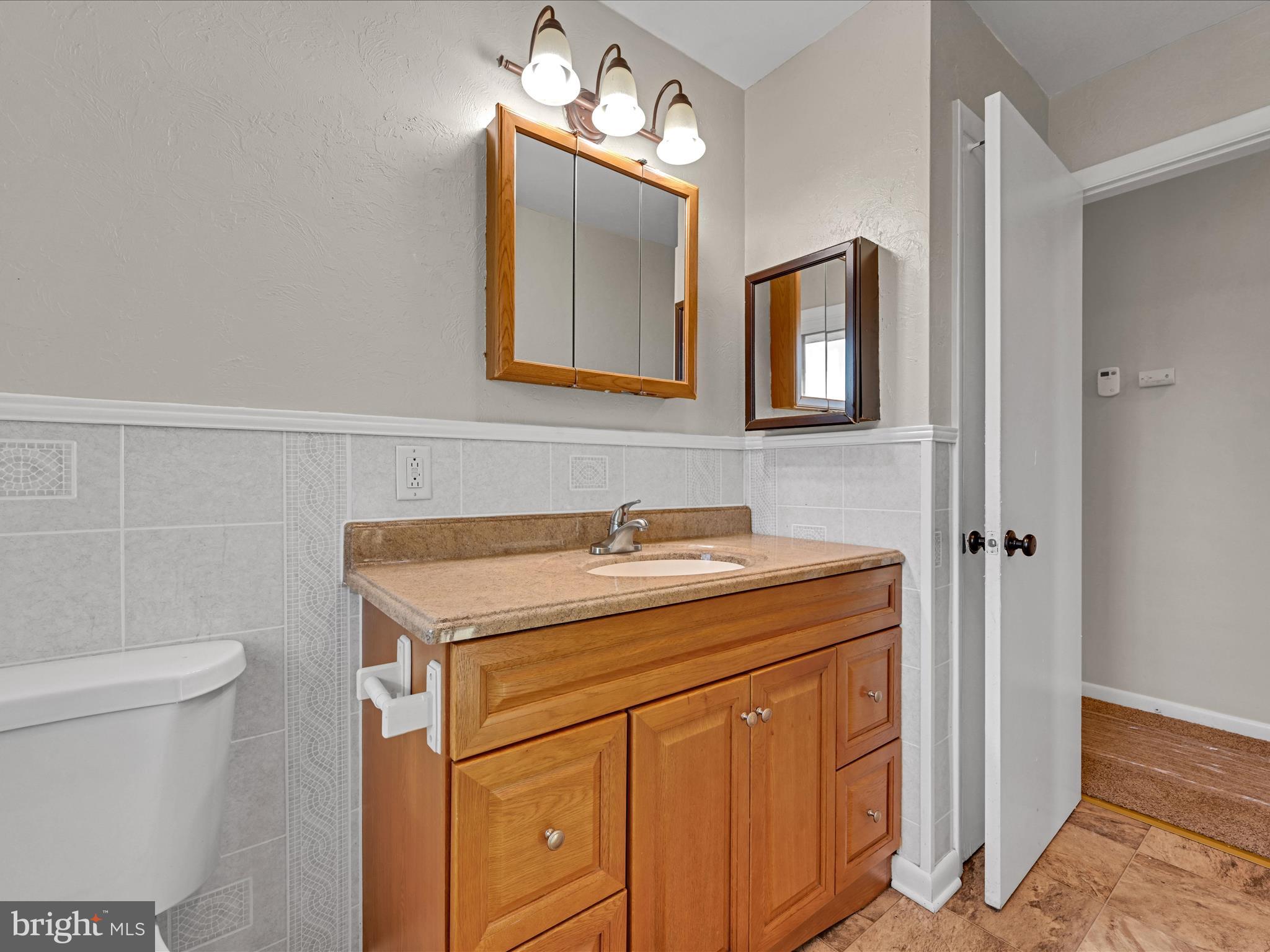 2060 Greenbriar Road York, PA 17404 - Photo 18 of 28 Bathroom
