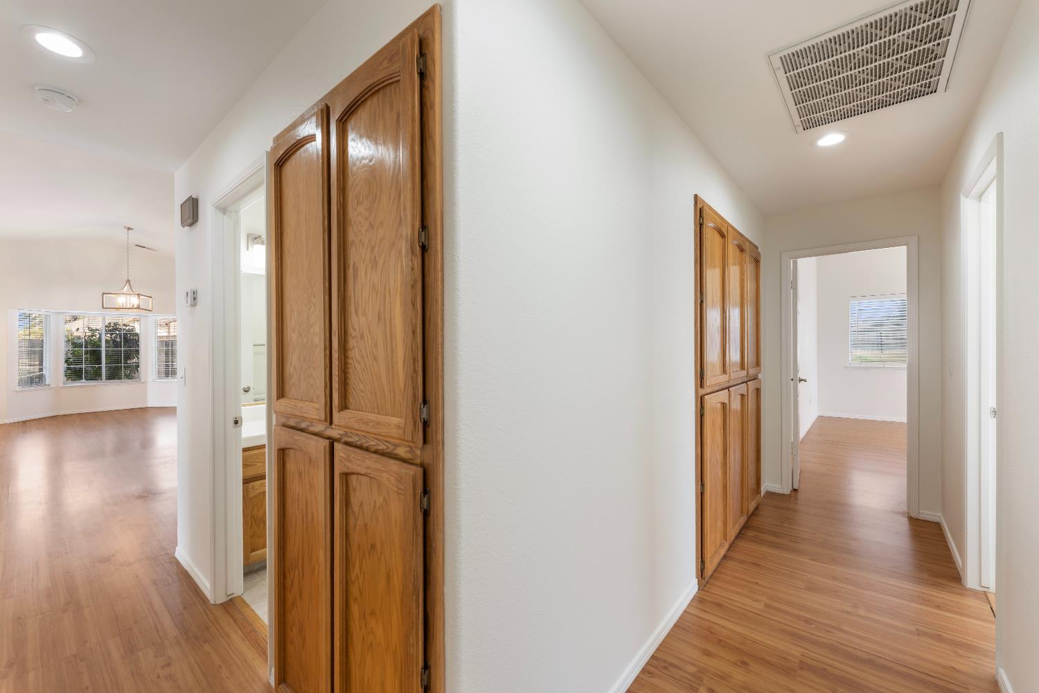 520 South Burgundy Street Kerman, CA 93630 - Photo 21 of 44