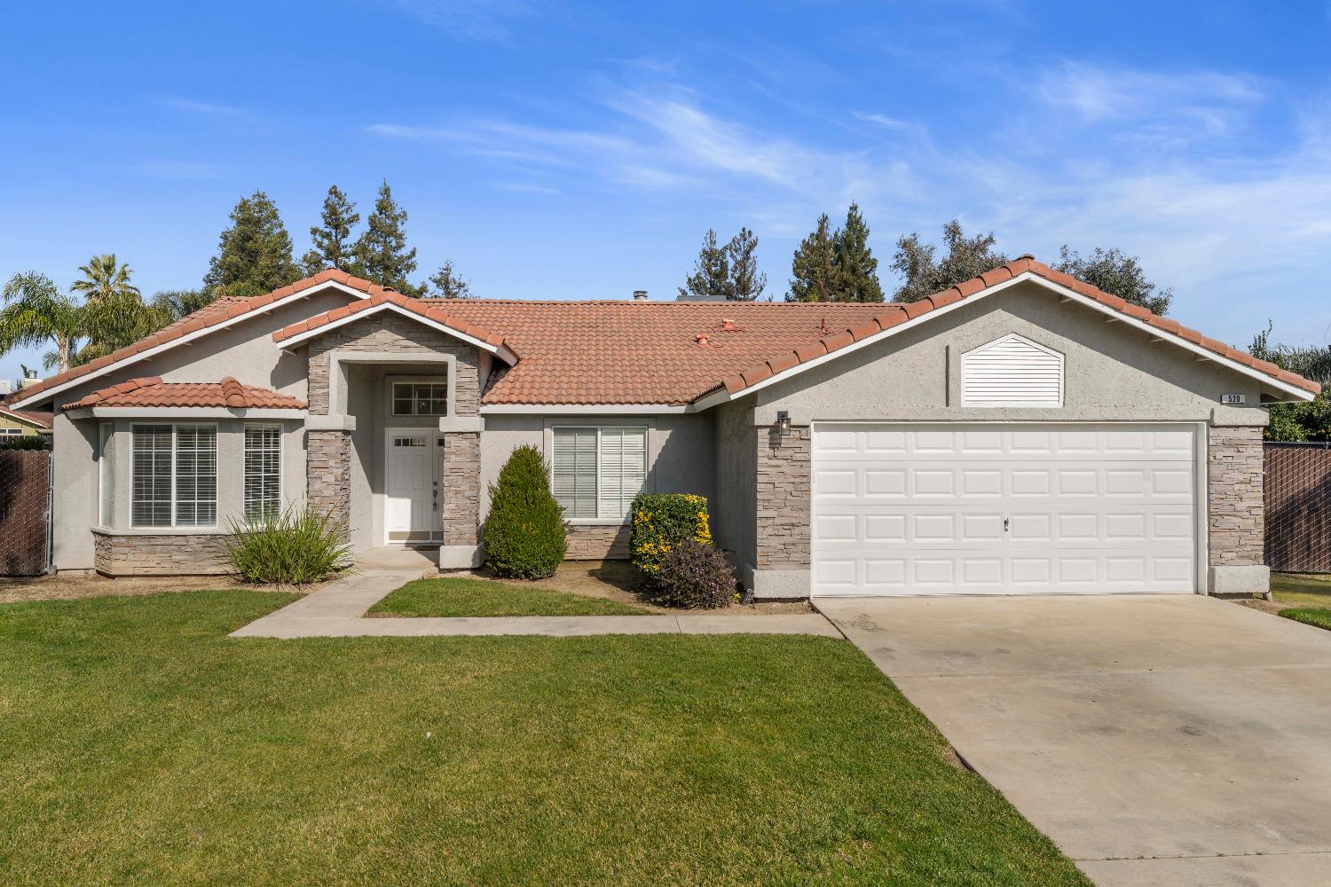 520 South Burgundy Street Kerman, CA 93630 - Photo 35 of 44