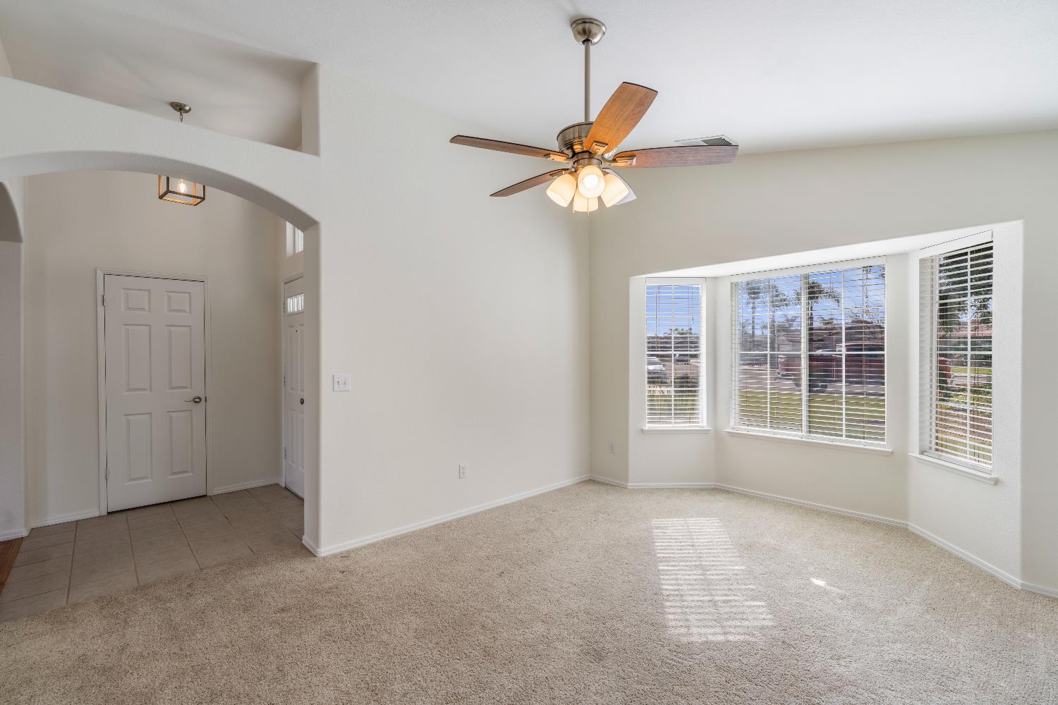 520 South Burgundy Street Kerman, CA 93630 - Photo 7 of 44