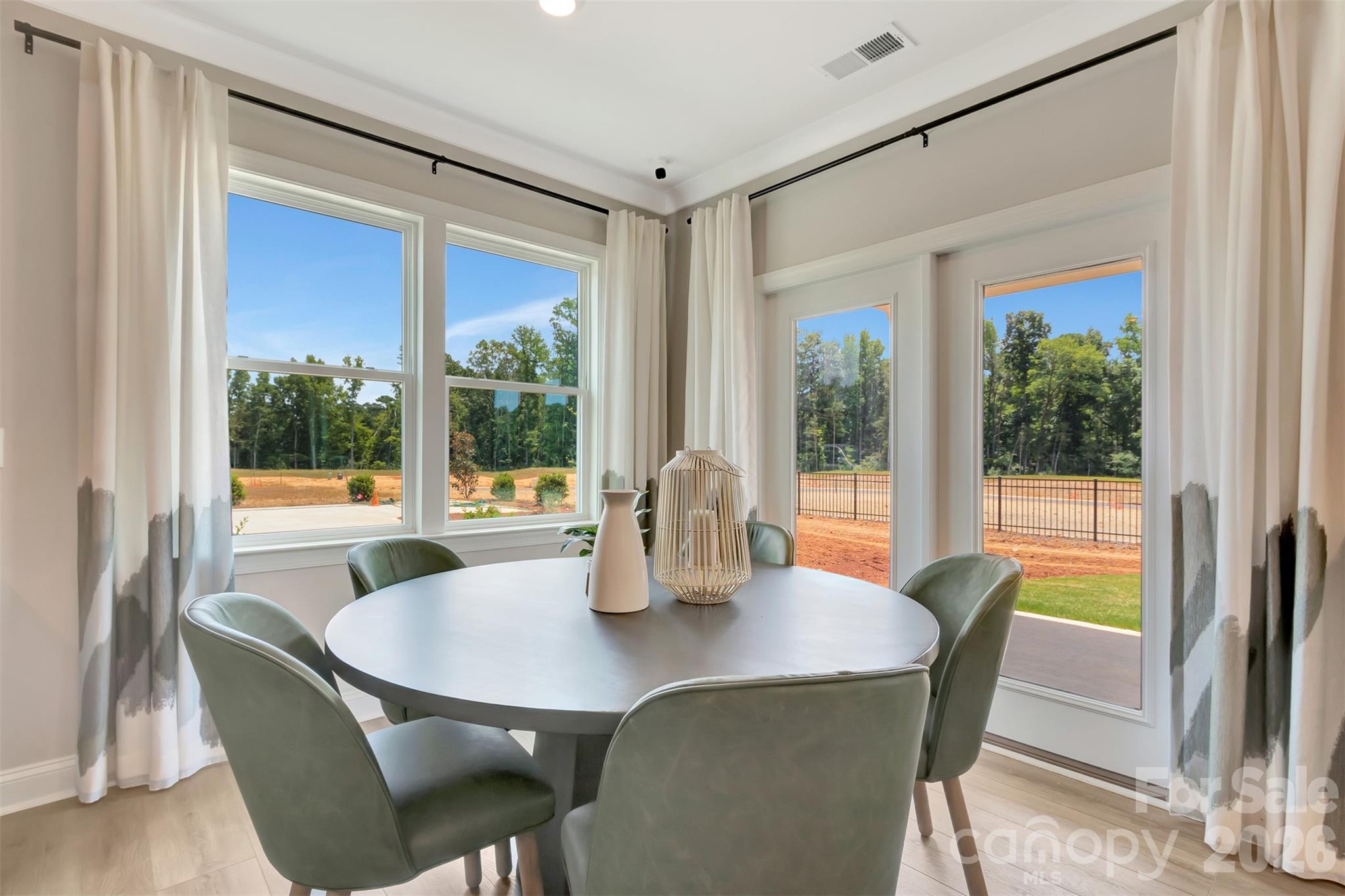 11200 Lochmere Road Charlotte, NC 28278 - Photo 14 of 43
