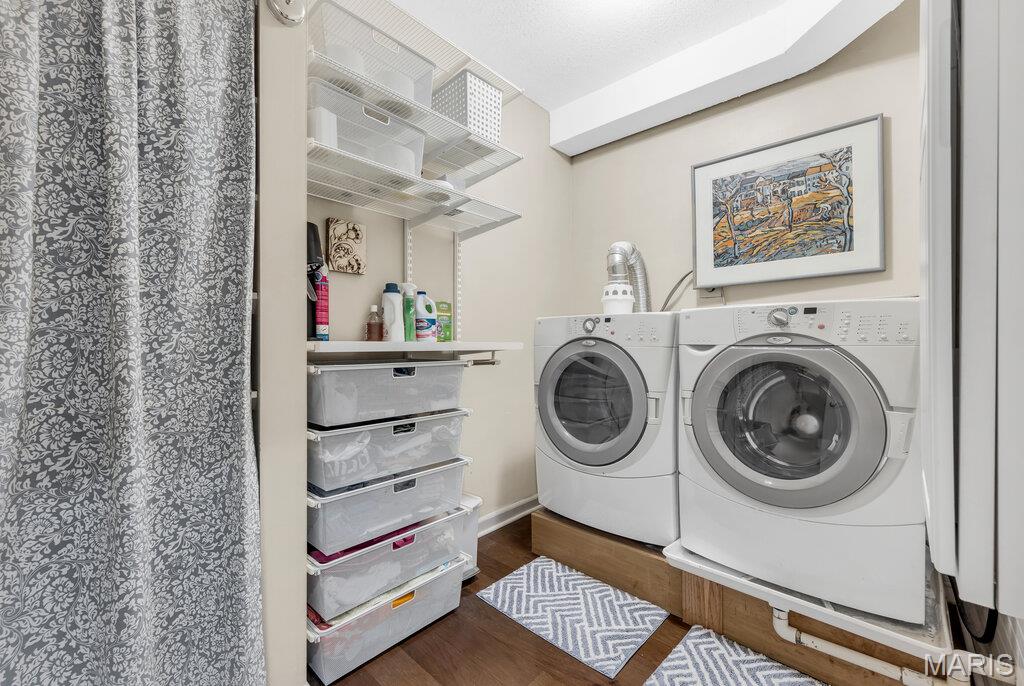 900 South Hanley Road, Unit 12E Clayton, MO 63105 - Photo 19 of 46