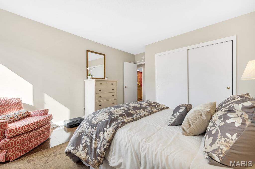 900 South Hanley Road, Unit 12E Clayton, MO 63105 - Photo 24 of 46