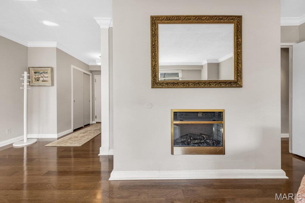 900 South Hanley Road, Unit 12E Clayton, MO 63105 - Photo 8 of 46