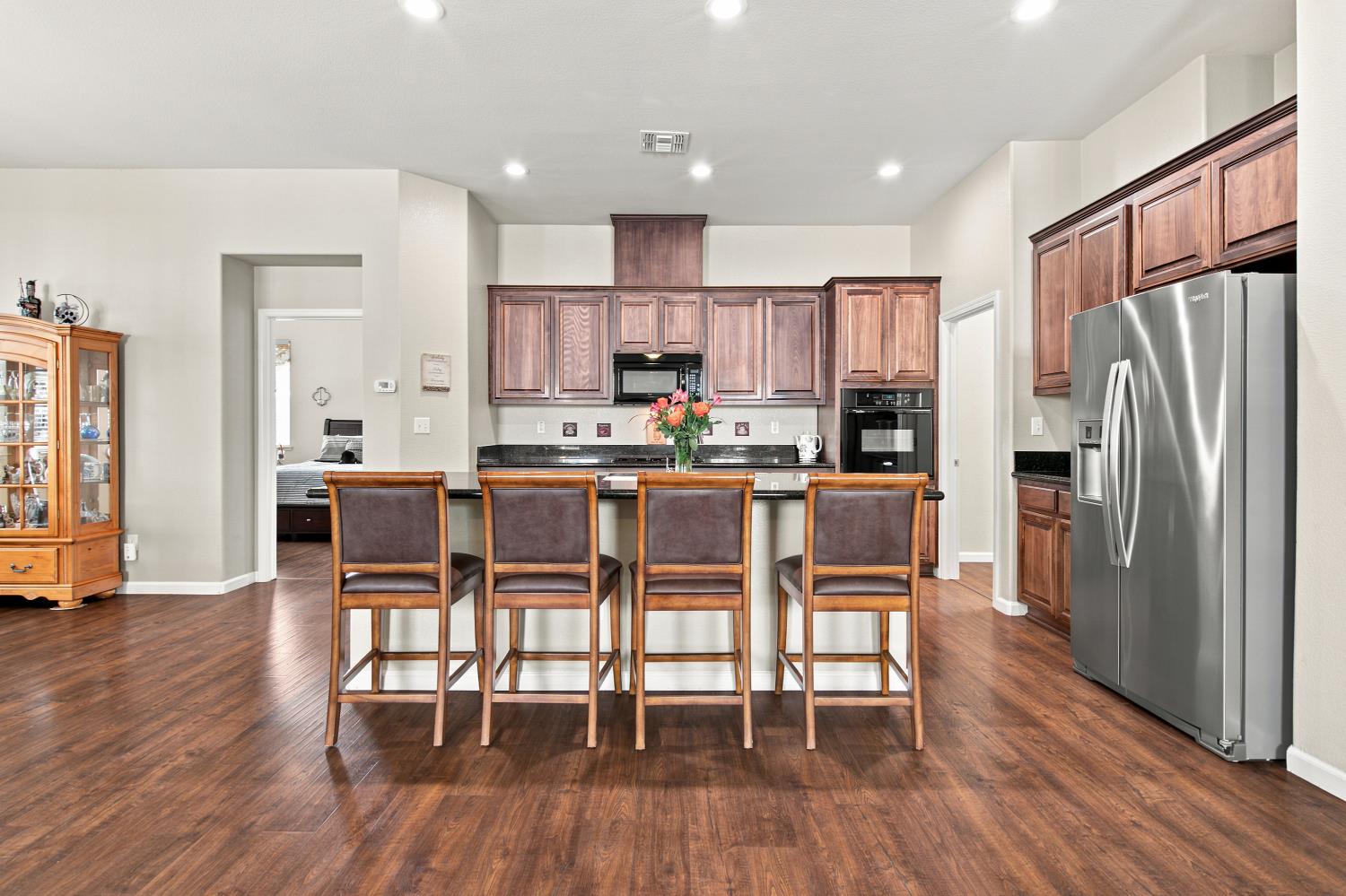 671 Cathedral Way Tracy, CA 95304 - Photo 16 of 38