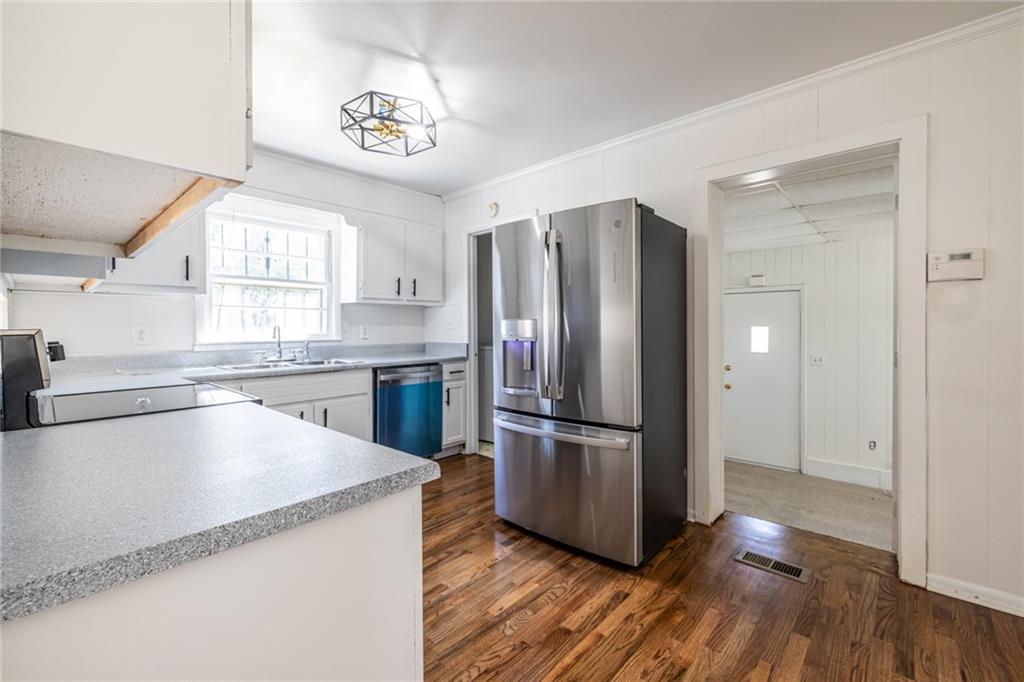 2058 Green Forrest Drive Decatur, GA 30032 - Photo 7 of 24