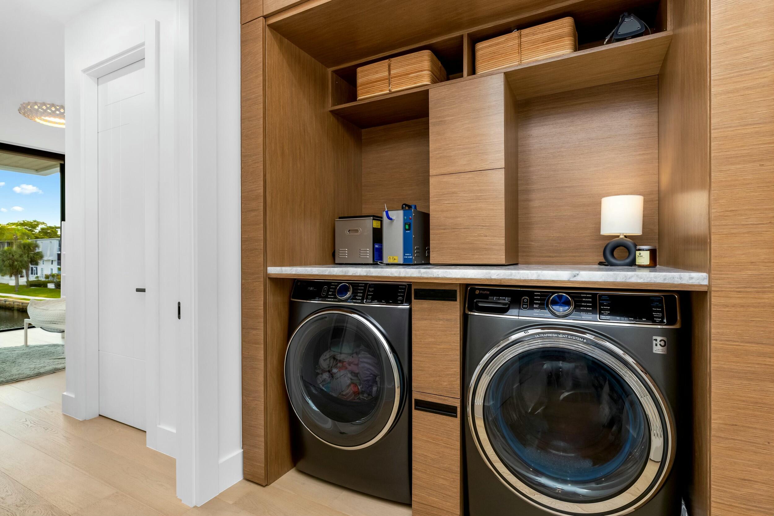 772 Glouchester Street Boca Raton, FL 33487 - Photo 68 of 85 2nd level laundry