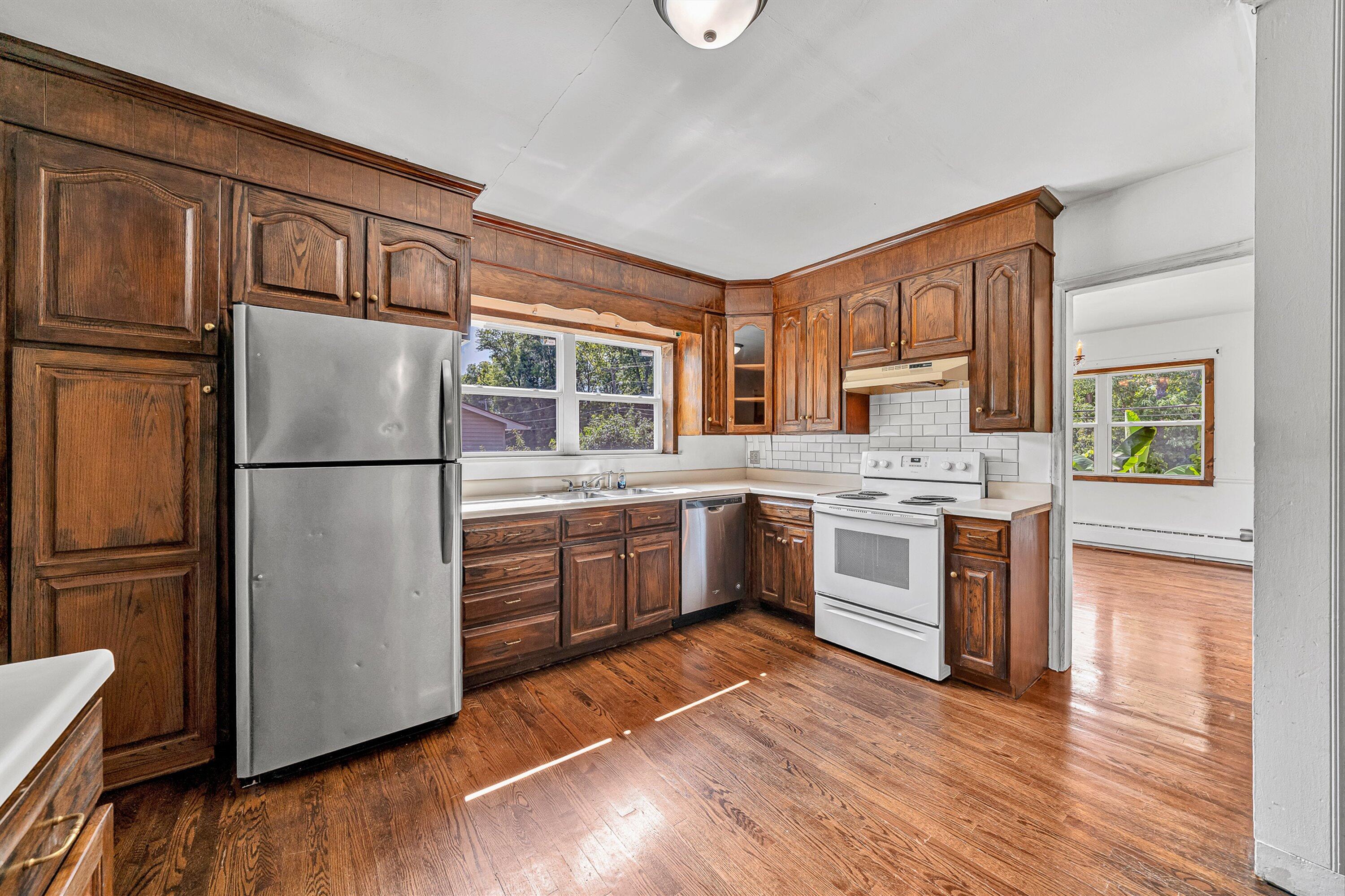 2362 West Riverside Drive Salem, VA 24153 - Photo 11 of 37 11-VM-04788
