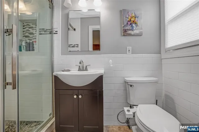 $895,000 | 165 Pine Street, Hackensack, NJ 07601