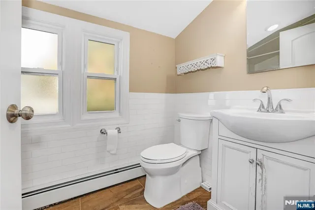 $895,000 | 165 Pine Street, Hackensack, NJ 07601