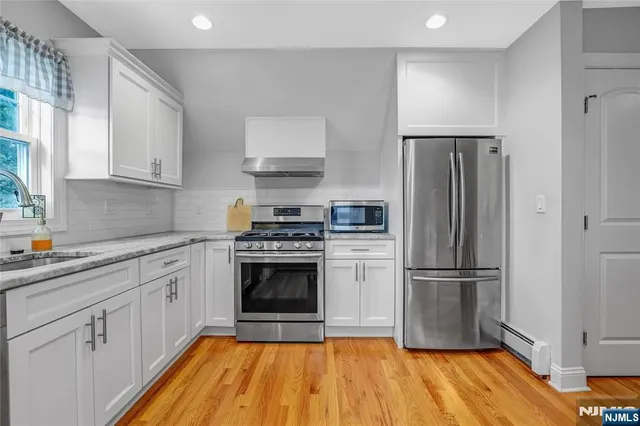 $895,000 | 165 Pine Street, Hackensack, NJ 07601