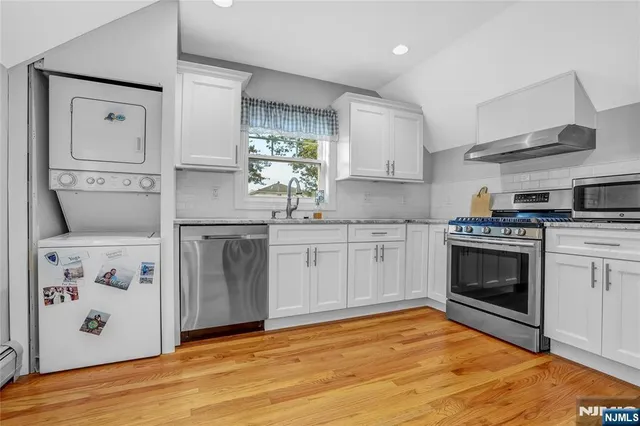 $895,000 | 165 Pine Street, Hackensack, NJ 07601