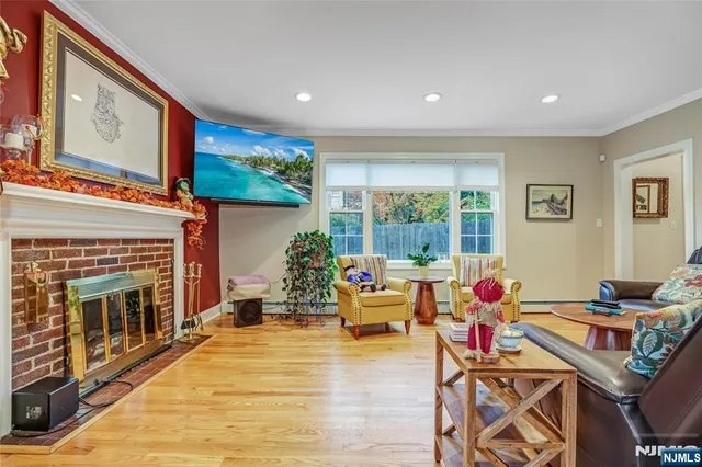 $895,000 | 165 Pine Street, Hackensack, NJ 07601