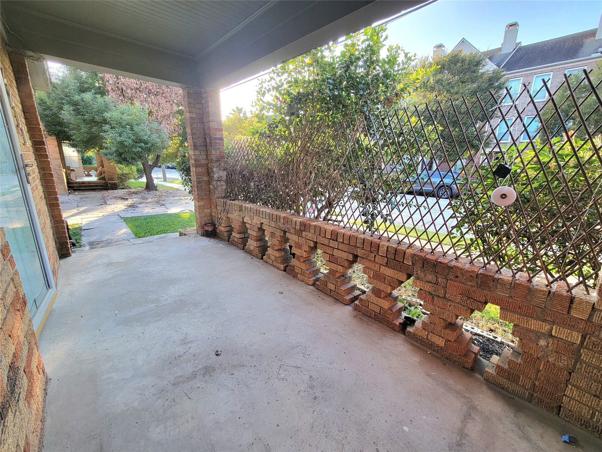 2811 Chenevert Street Houston, TX 77004 - Photo 5 of 26 a view of a street with potted plants