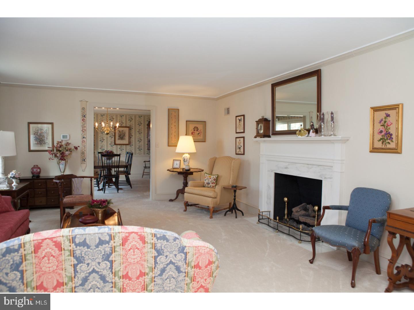 1106 Washington Ridge South West Chester, PA 19382 - Photo 6 of 25 Living Room