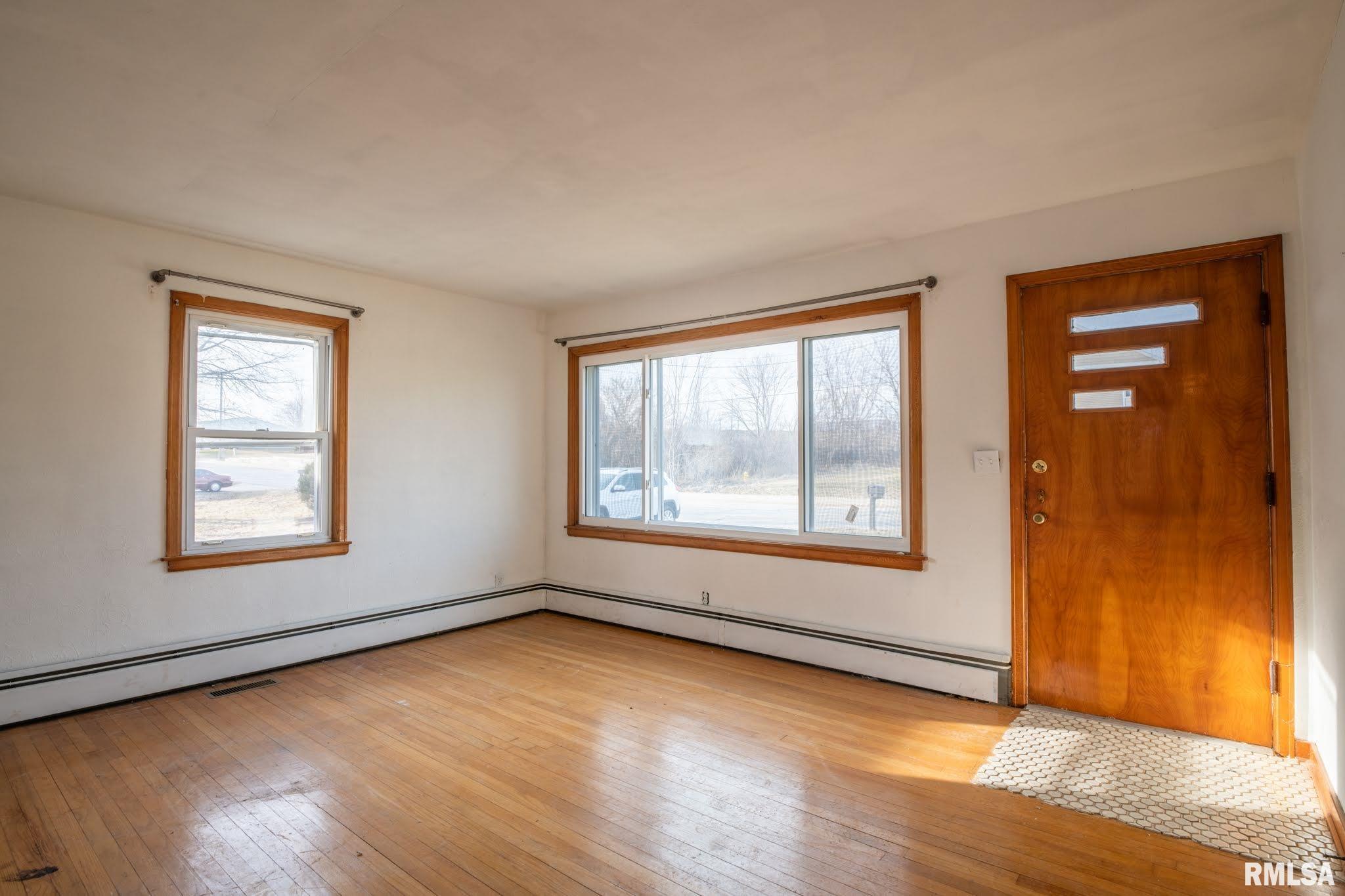 1109 Kern Road Washington, IL 61571 - Photo 19 of 37 Gallery Image 19