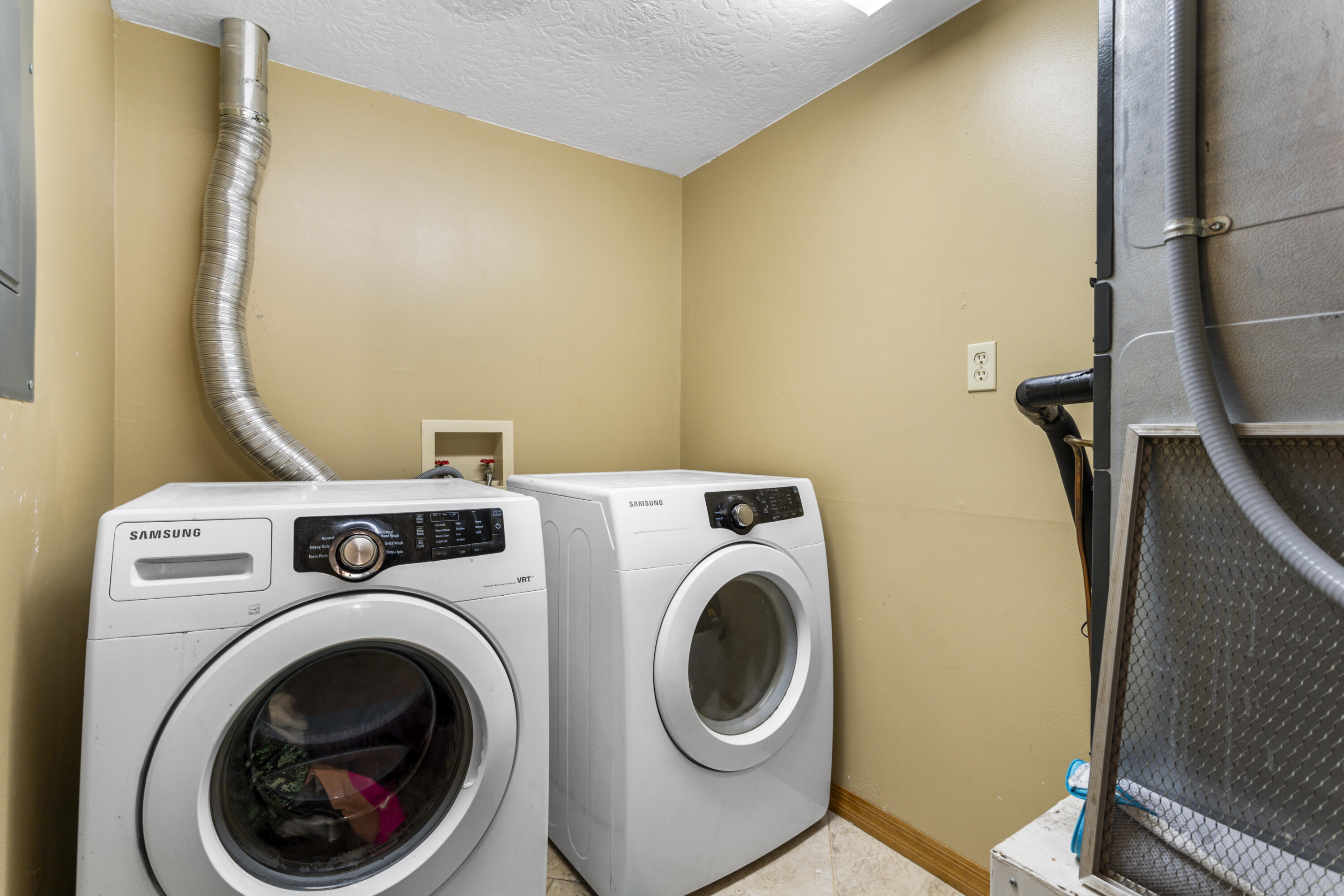 4152 Fairfax Drive Mims, FL 32754 - Photo 38 of 45 Laundry room