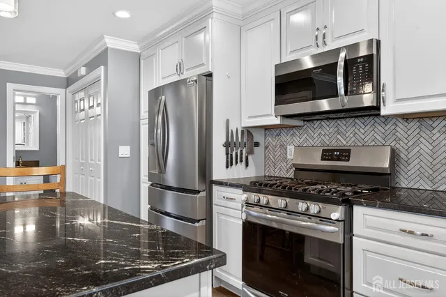 $635,000 | 152 Austin Avenue, Old Bridge, NJ 08857