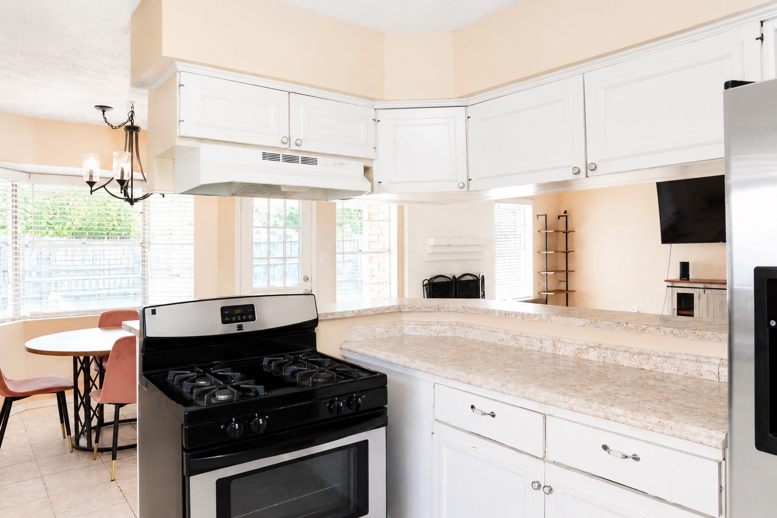 8419 Avington Road La Porte, TX 77571 - Photo 12 of 39