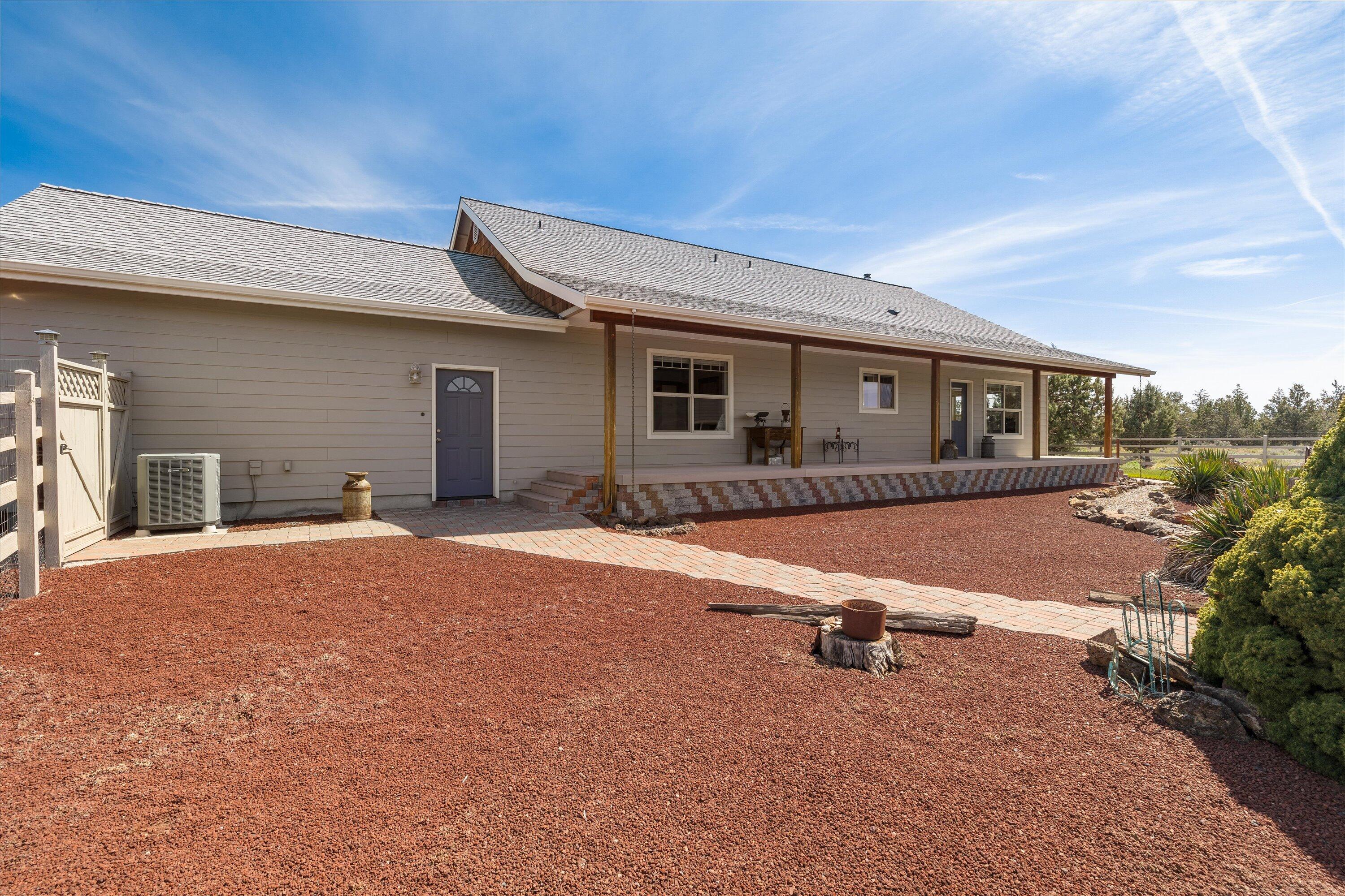 5585 Southwest Rim Road Terrebonne, OR 97760 - Photo 25 of 48 Rear Exterior