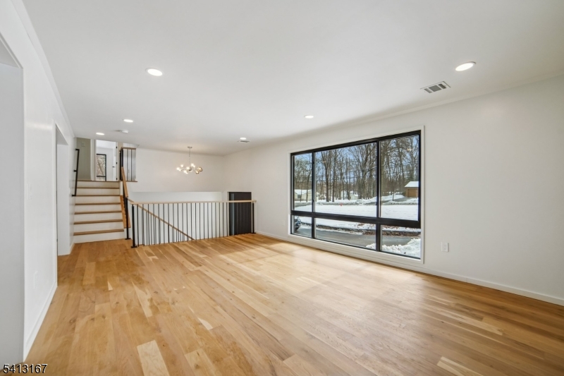 156 Park Road Parsippany, NJ 07054 - Photo 13 of 44