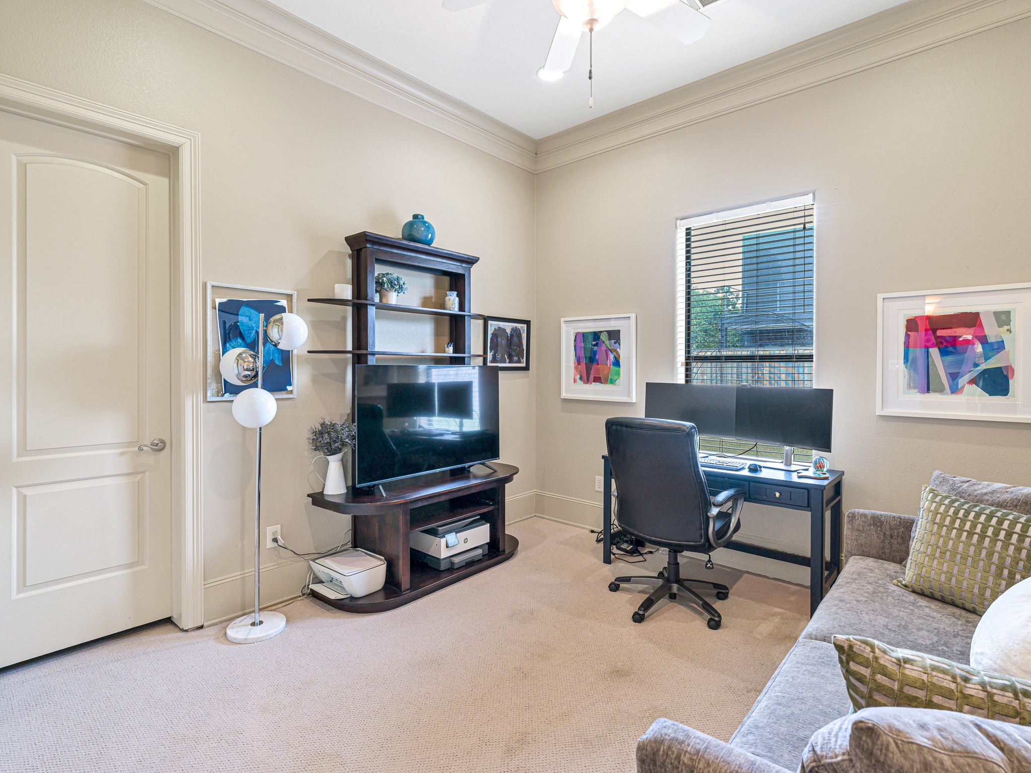 4614 Inker Street Houston, TX 77007 - Photo 18 of 36 This room is currently being used as a second home office. It is a great guest / nanny room on the first floor with an attached full bath. It is private from the primary suite while remaining central to the living area.