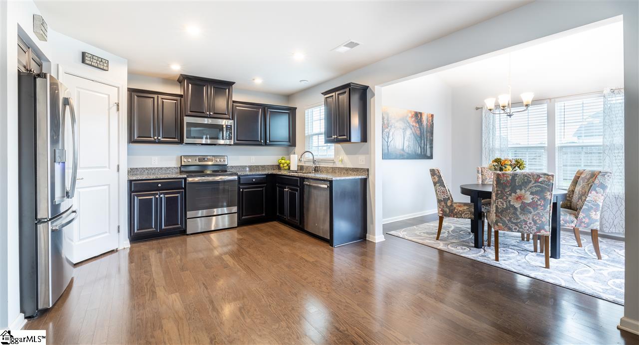517 Bucklebury Road Greer, SC 29651 - Photo 14 of 36 Gallery Image 14