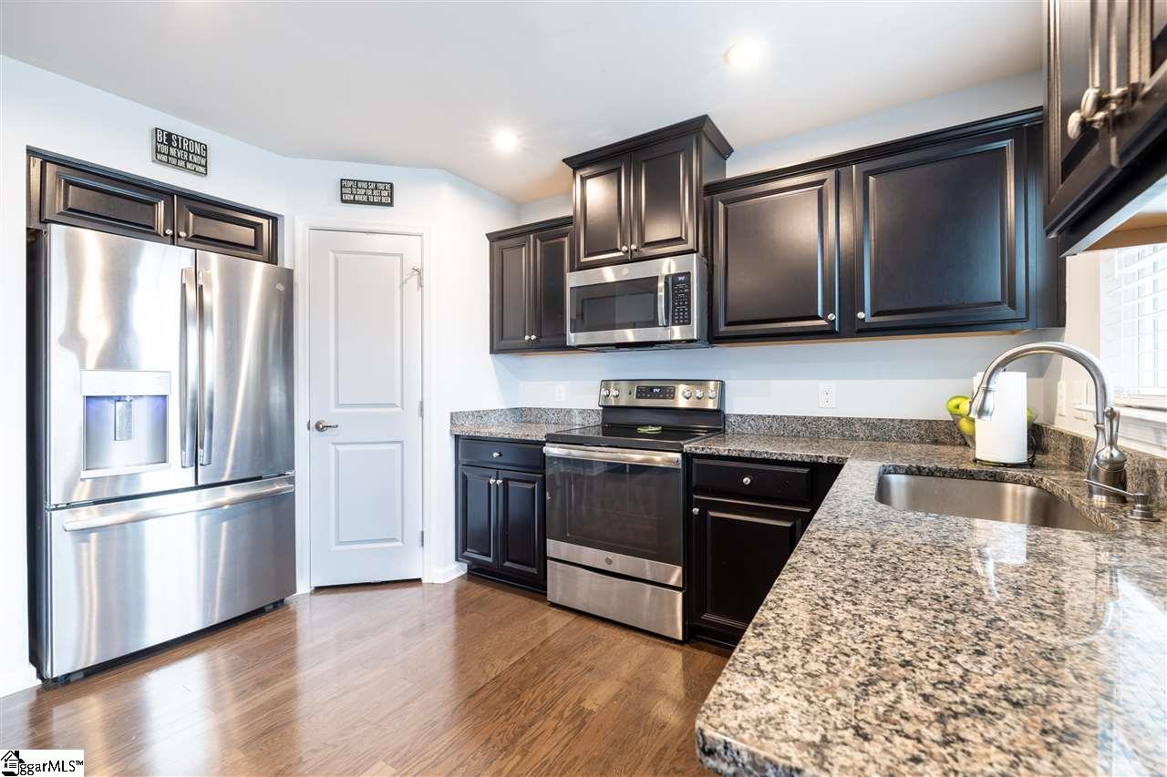 517 Bucklebury Road Greer, SC 29651 - Photo 15 of 36 Gallery Image 15