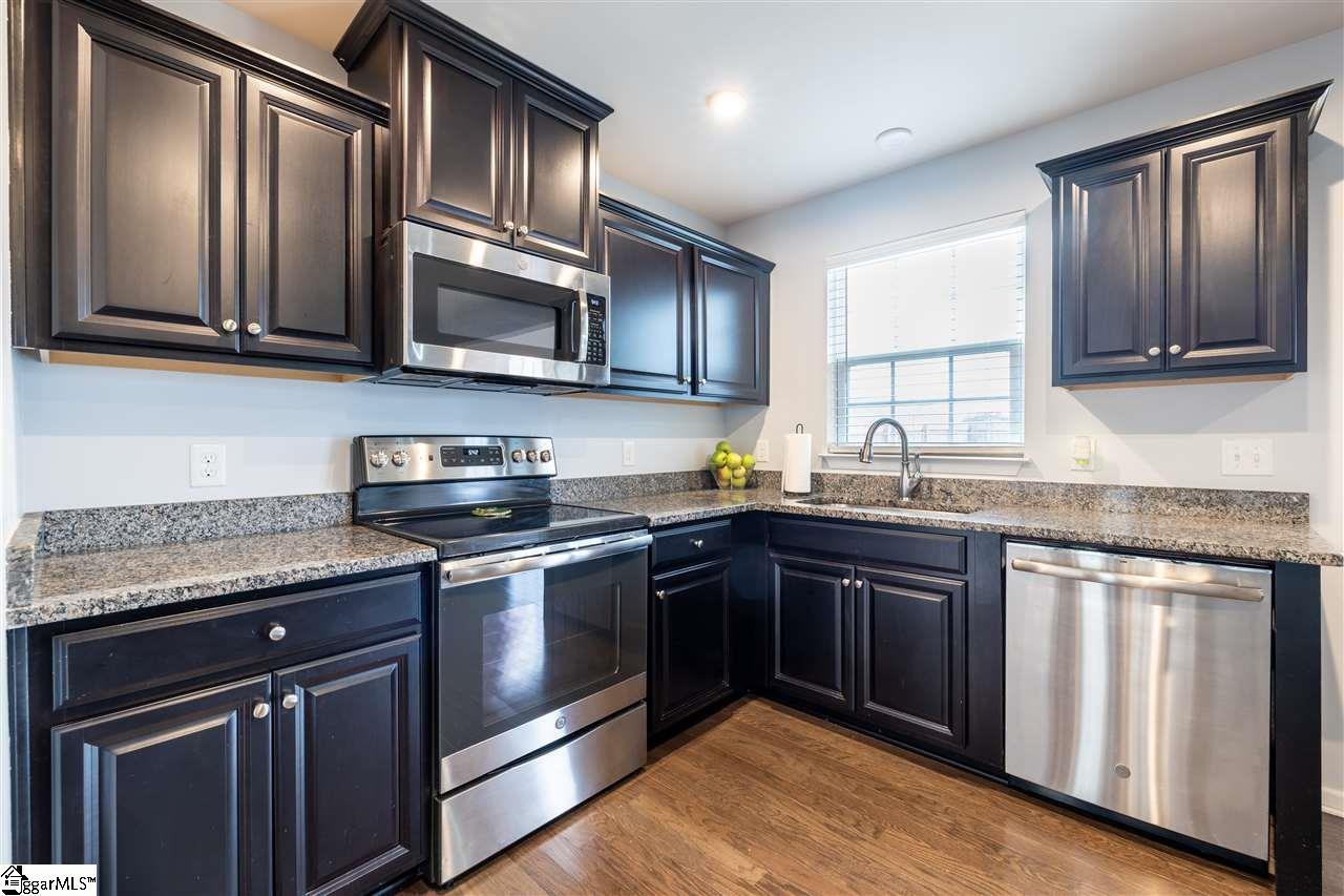 517 Bucklebury Road Greer, SC 29651 - Photo 16 of 36 Gallery Image 16