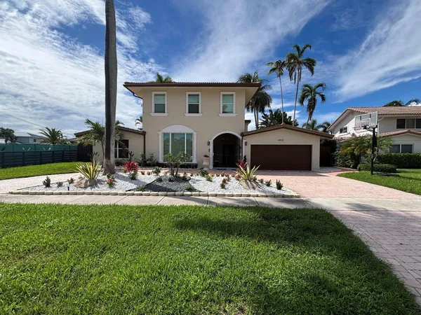 $3,190,700 | 4821 Northeast 28th Avenue, Lighthouse Point, FL 33064
