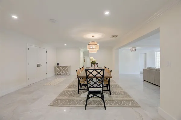 $3,190,700 | 4821 Northeast 28th Avenue, Lighthouse Point, FL 33064