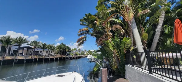 $3,190,700 | 4821 Northeast 28th Avenue, Lighthouse Point, FL 33064