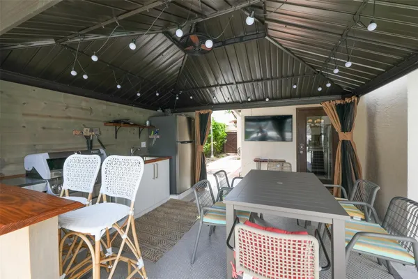 $3,190,700 | 4821 Northeast 28th Avenue, Lighthouse Point, FL 33064