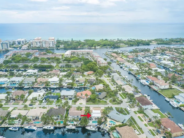 $3,190,700 | 4821 Northeast 28th Avenue, Lighthouse Point, FL 33064