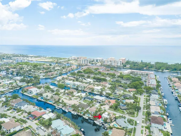 $3,190,700 | 4821 Northeast 28th Avenue, Lighthouse Point, FL 33064