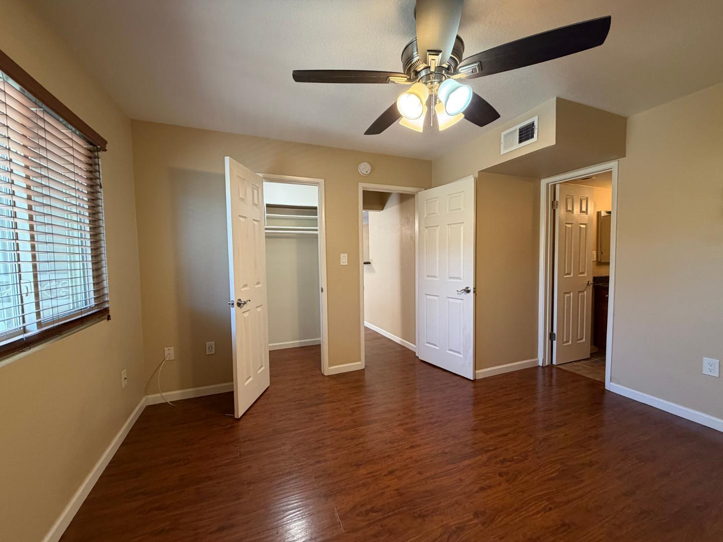 5877 North Granite Reef Road, Unit 1151 Scottsdale, AZ 85250 - Photo 4 of 25 Photo #4