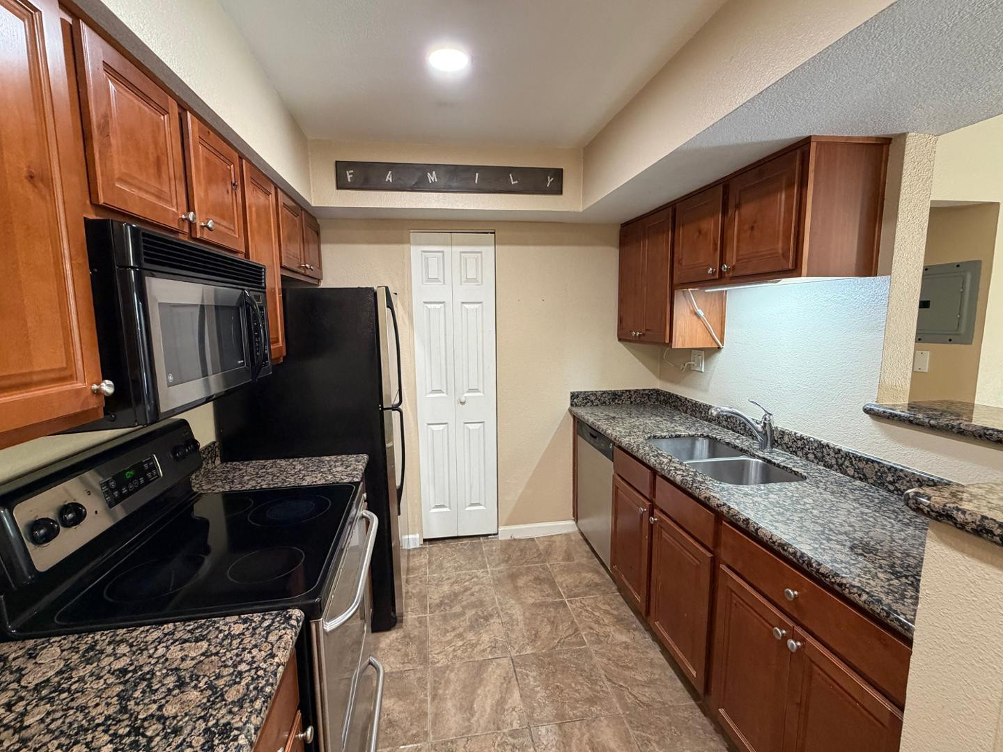 5877 North Granite Reef Road, Unit 1151 Scottsdale, AZ 85250 - Photo 6 of 25 Photo #6