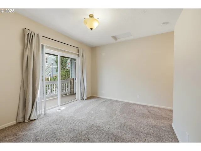 $425,000 | 1398 Southwest Binford Lake Parkway, Gresham, OR 97080