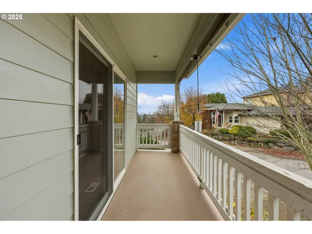 $425,000 | 1398 Southwest Binford Lake Parkway, Gresham, OR 97080