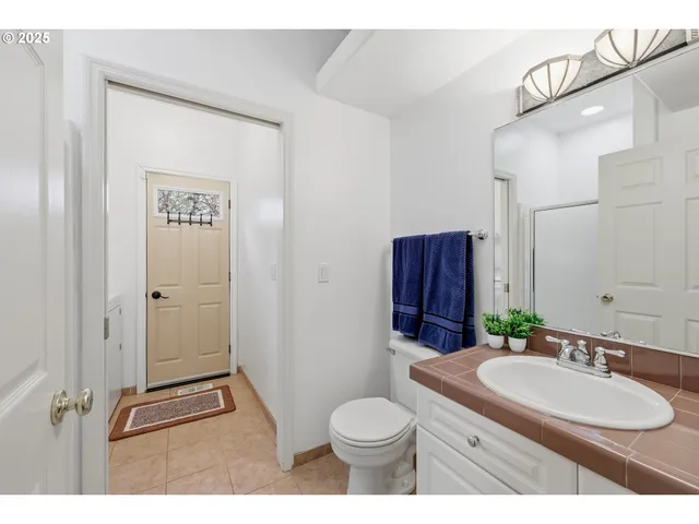 $425,000 | 1398 Southwest Binford Lake Parkway, Gresham, OR 97080