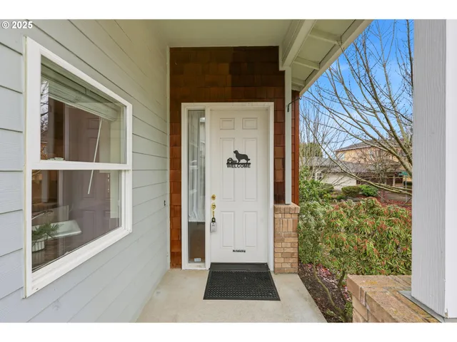 $425,000 | 1398 Southwest Binford Lake Parkway, Gresham, OR 97080