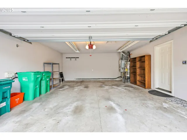 $425,000 | 1398 Southwest Binford Lake Parkway, Gresham, OR 97080