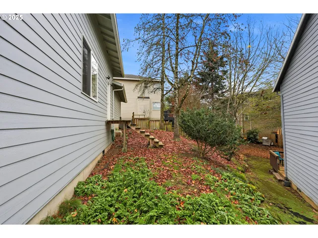 $425,000 | 1398 Southwest Binford Lake Parkway, Gresham, OR 97080