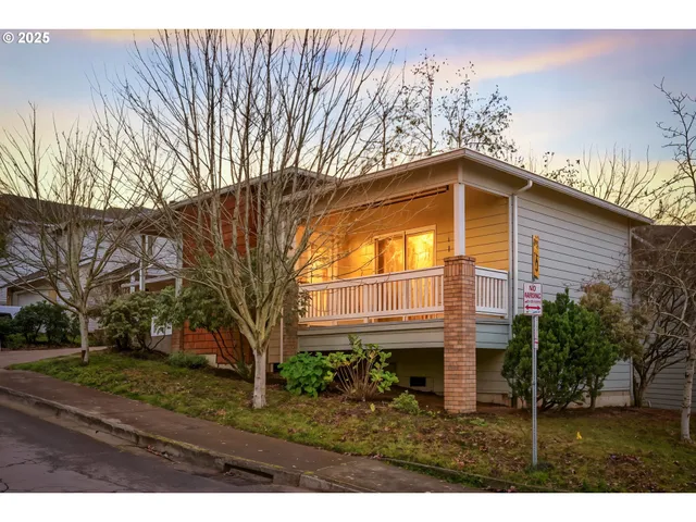 $425,000 | 1398 Southwest Binford Lake Parkway, Gresham, OR 97080