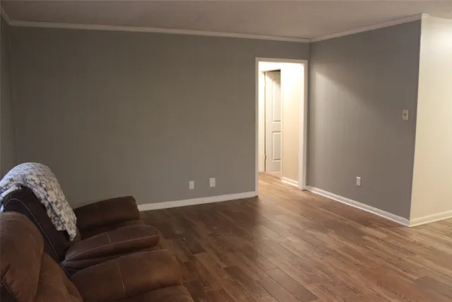 $1,600 | 265 Wayne Drive, Clute, TX 77531