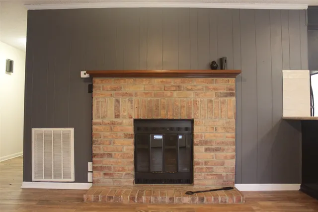 $1,600 | 265 Wayne Drive, Clute, TX 77531