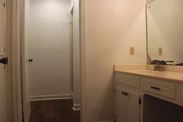 $1,600 | 265 Wayne Drive, Clute, TX 77531