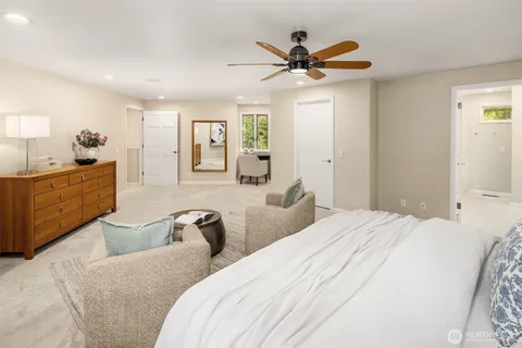 $1,838,000 | 18605 Northeast 191st Street, Woodinville, WA 98077