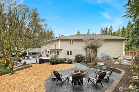 $1,838,000 | 18605 Northeast 191st Street, Woodinville, WA 98077